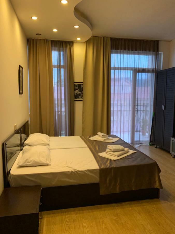 House Batumi Diana Hotel Ngoại thất bức ảnh